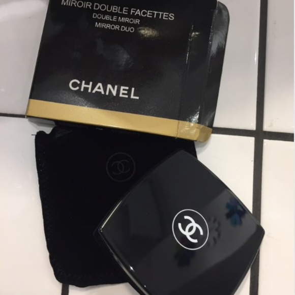 New Double Mirror Compact - Picture 2 of 3